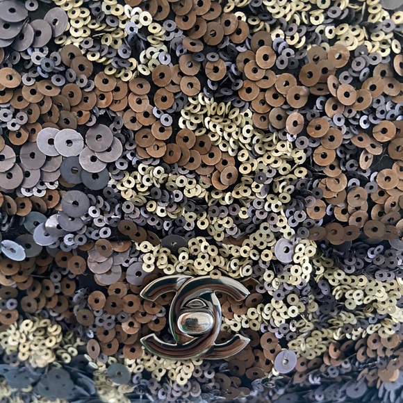 Rare authentic chanel sequin bag - Picture 2 of 5